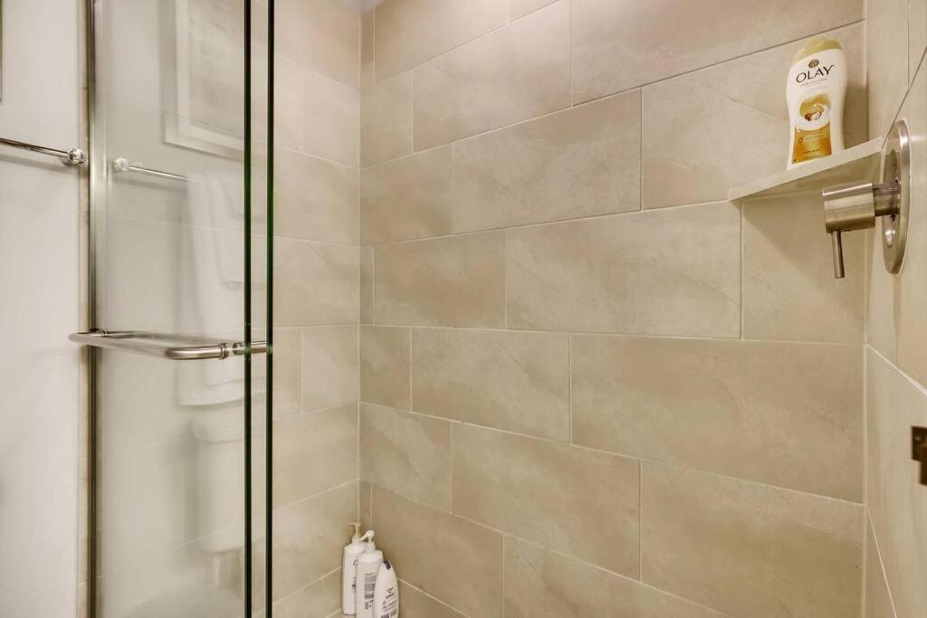 Gorgeous 4 Bed Home On St Mary'S - Minutes To Riverwalk/Pearl サンアントニオ エクステリア 写真